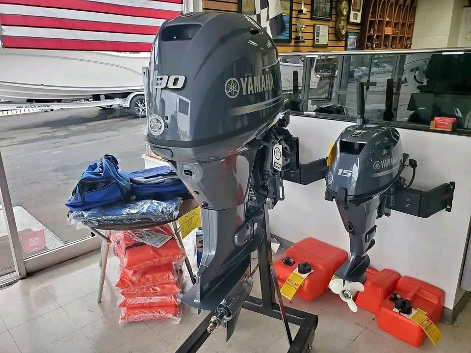 Yamaha 30 HP 4 Stroke Outboard Motor Engine