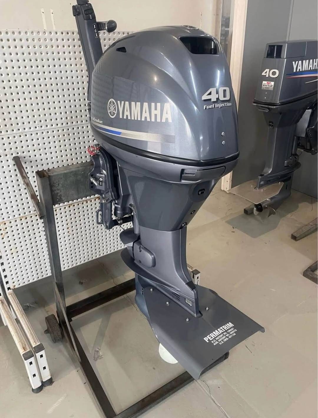 Yamaha 40 HP 4 Stroke Outboard Motor Engine