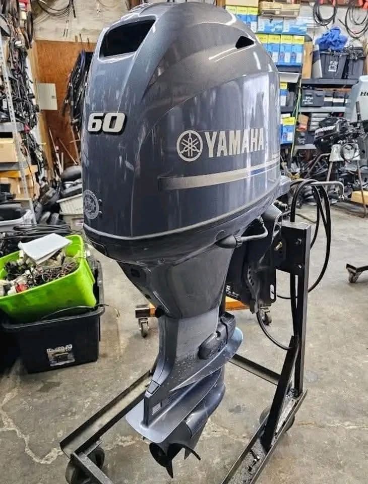 Yamaha 60 HP 4 Stroke Outboard Motor Engine