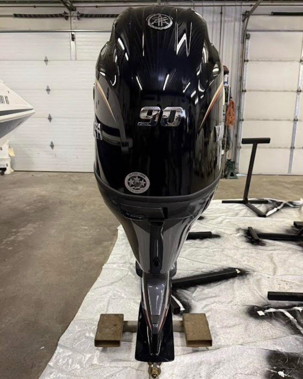 Yamaha 90 HP  Vmax Sho 4 Stroke Outboard Motor Engine
