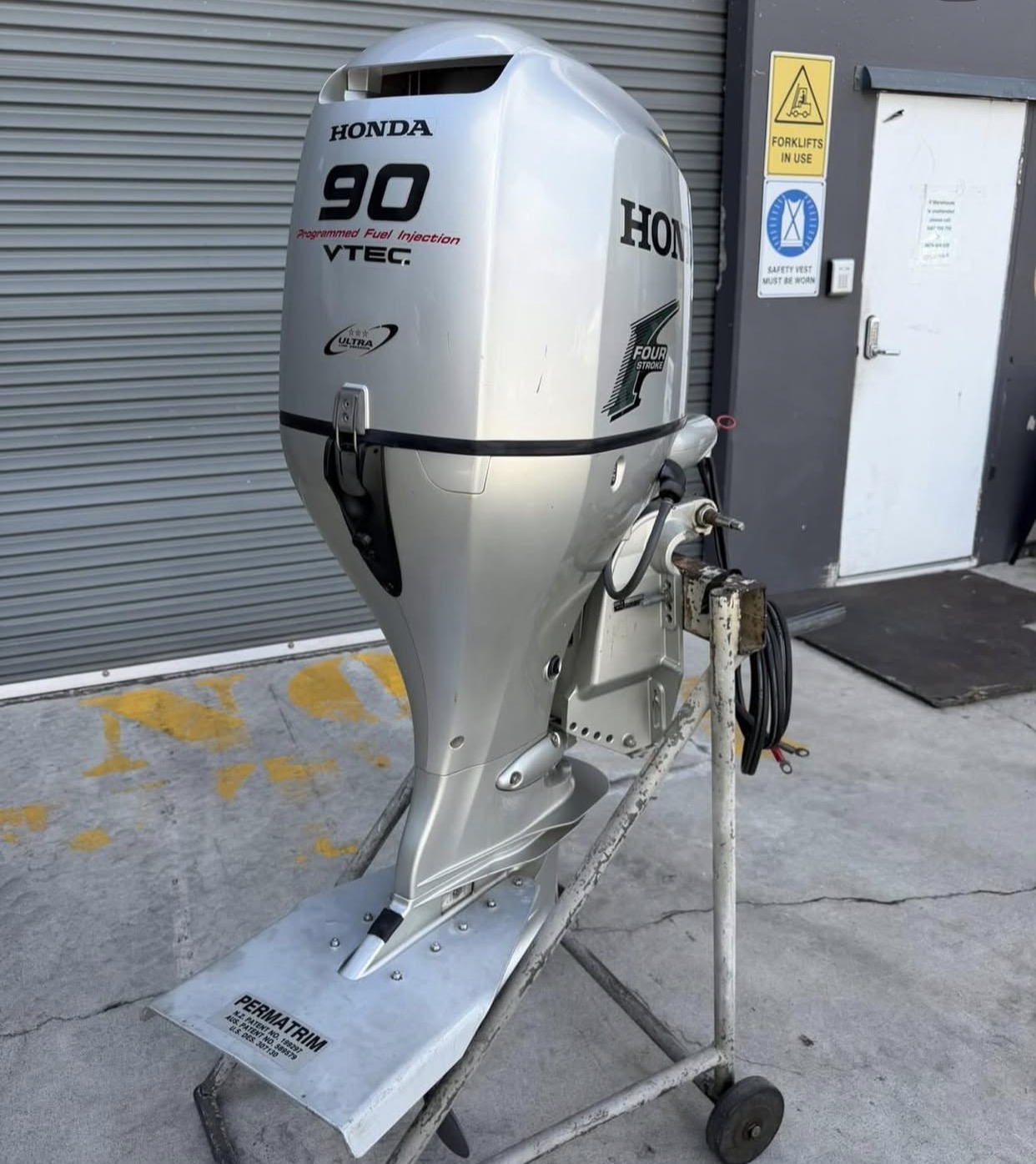 Honda 90 HP 4 Stroke Outboard Motor Engine