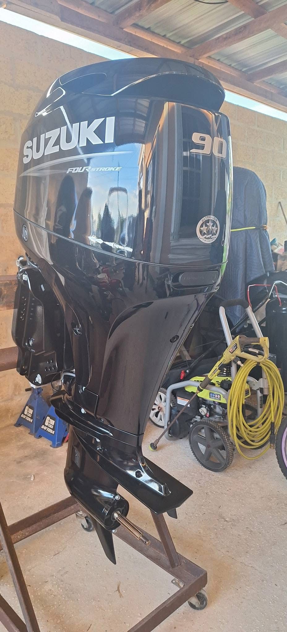Brand New Suzuki 90 HP 4 Stroke Outboard Motor Engine